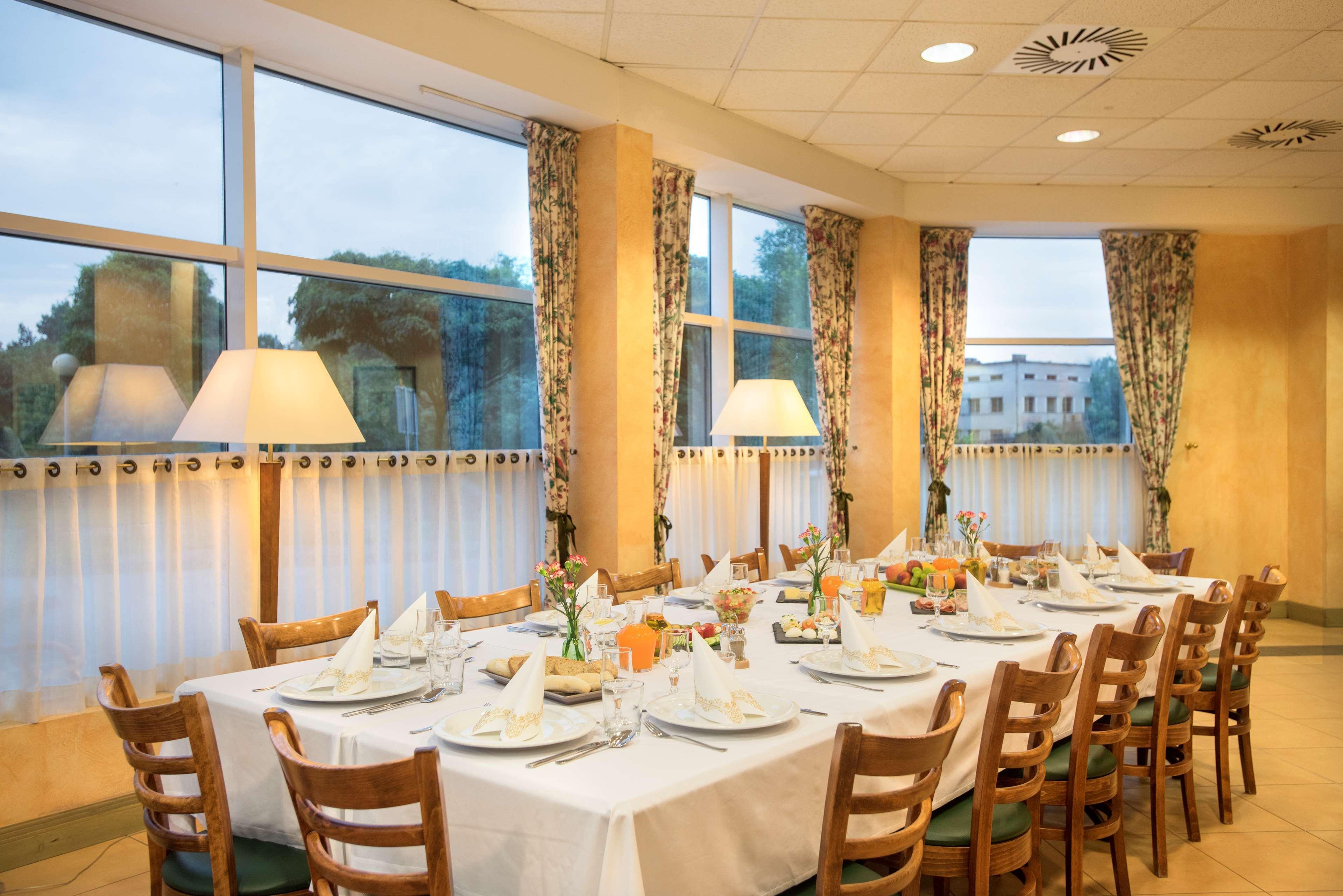 Campanile Poznan Hotel Екстериор снимка