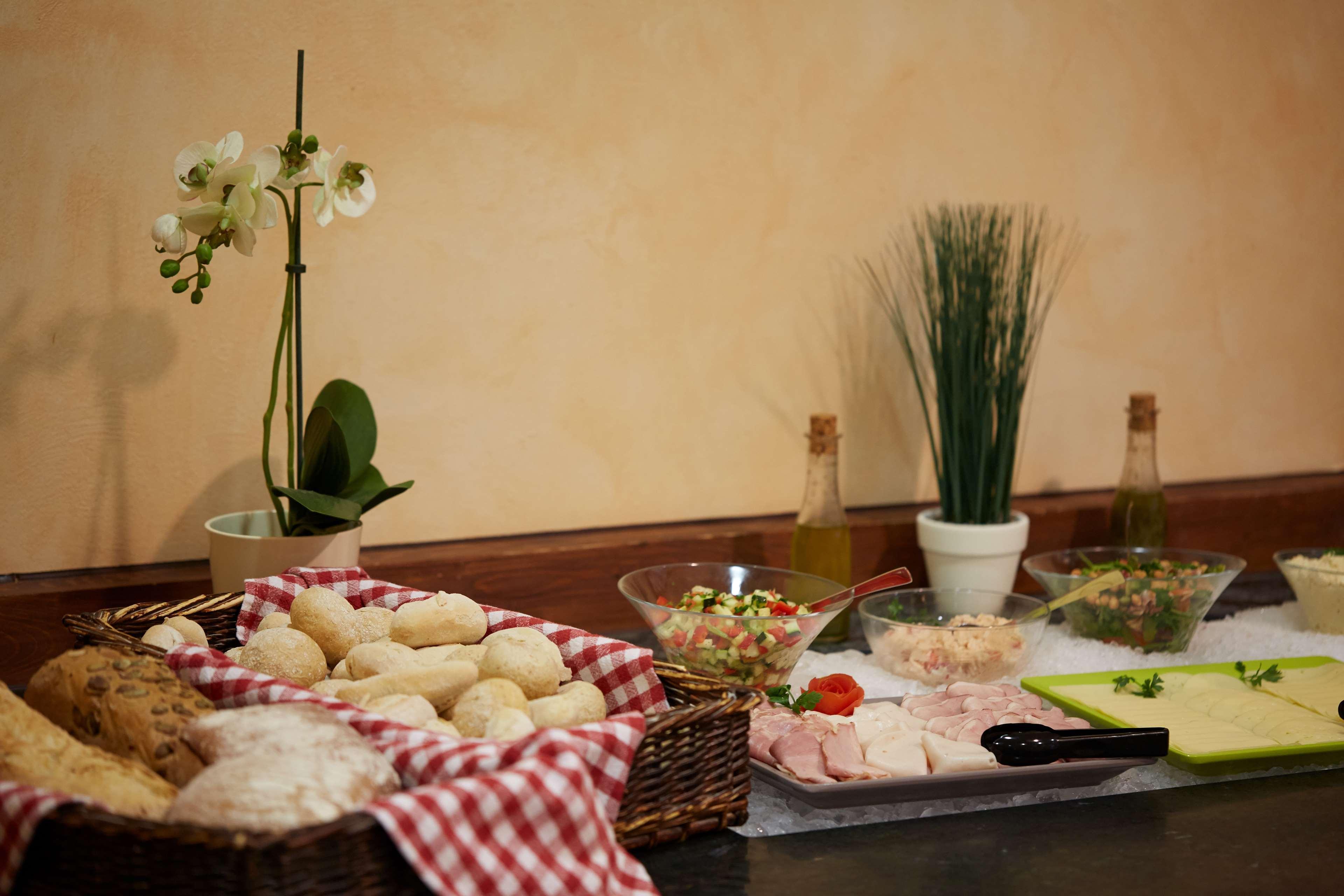 Campanile Poznan Hotel Екстериор снимка