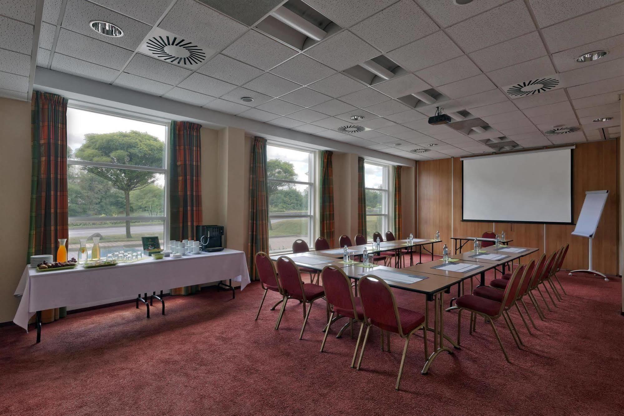 Campanile Poznan Hotel Екстериор снимка
