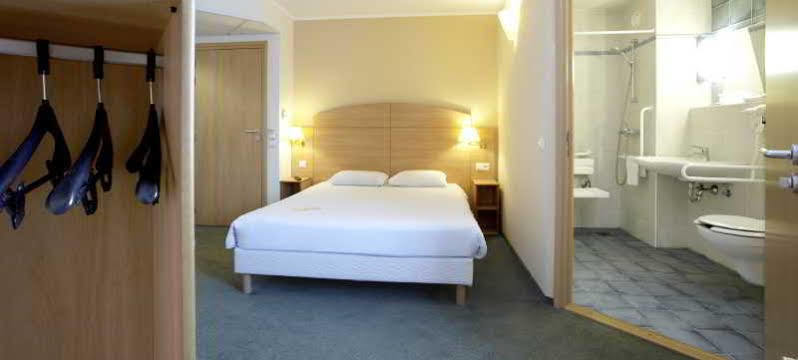 Campanile Poznan Hotel Екстериор снимка